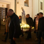 2025.10.13 wprowadzenie do Parafii i poświęcenie figur przywiezionych z Fatimy 47