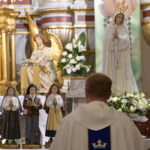 2025.10.13 wprowadzenie do Parafii i poświęcenie figur przywiezionych z Fatimy 54
