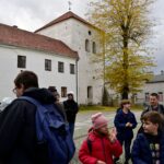 2025.10.25 pielgrzymka Scholi, Ministrantów i Oazy do Świnic Warckich, Głogowca, Łęczycy i Tumu 24