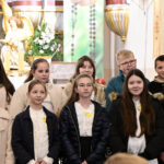 2025.10.26 koncert ku czci św Jana Pawła II w wykonaniu uczniów ze SP im Jana Pawła II w Kruszu 26