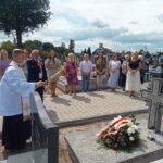 2025.08.17 przy grobie spoczywającego na naszym cmentarzu żołnierza Bitwy Warszawskiej 1920 13