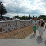 2025.08.17 przy grobie spoczywającego na naszym cmentarzu żołnierza Bitwy Warszawskiej 1920 3