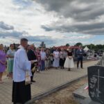 2025.08.17 przy grobie spoczywającego na naszym cmentarzu żołnierza Bitwy Warszawskiej 1920 30