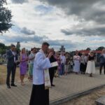 2025.08.17 przy grobie spoczywającego na naszym cmentarzu żołnierza Bitwy Warszawskiej 1920 31