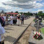 2025.08.17 przy grobie spoczywającego na naszym cmentarzu żołnierza Bitwy Warszawskiej 1920 41