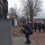 2025.11.11 złożenie kwiatów przed pomnikiem Gen. Franciszka Żymirskiego 12