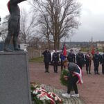 2025.11.11 złożenie kwiatów przed pomnikiem Gen. Franciszka Żymirskiego 30