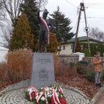 2025.11.11 złożenie kwiatów przed pomnikiem Gen. Franciszka Żymirskiego 34