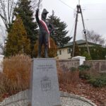 2025.11.11 złożenie kwiatów przed pomnikiem Gen. Franciszka Żymirskiego 9