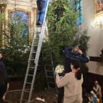 2025.12.20 przygotowanie kościoła do świąt - rodzice i dzieci klas III 26