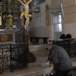 2026.04.03 Liturgia Męki Pańskiej, czuwanie prowadzone przez Scholę 13