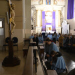 2026.04.03 Liturgia Męki Pańskiej, czuwanie prowadzone przez Scholę 20